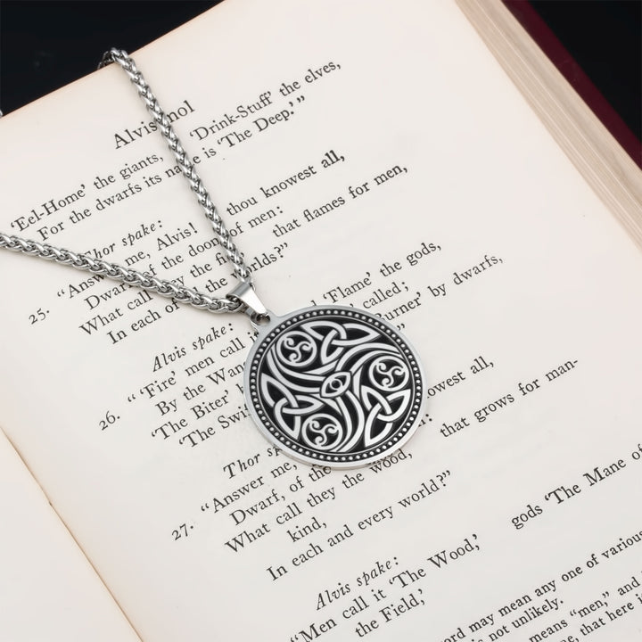 Celtic Trinity Triskele knot Pendant Necklace Stainless Steel Viking