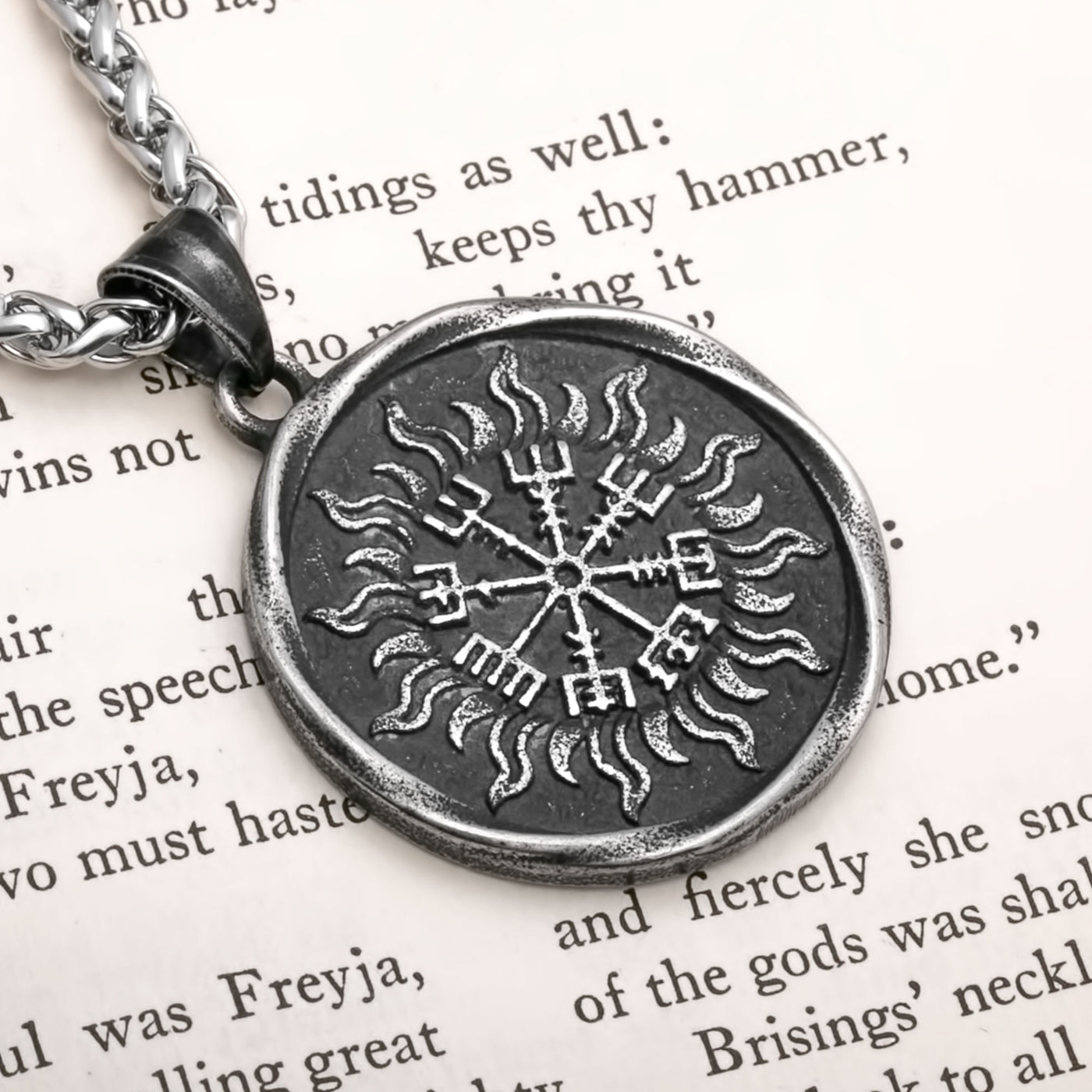 Viking Vegvisir Compass Sun Ancient Stainless Steel Pendant Necklace Norse American